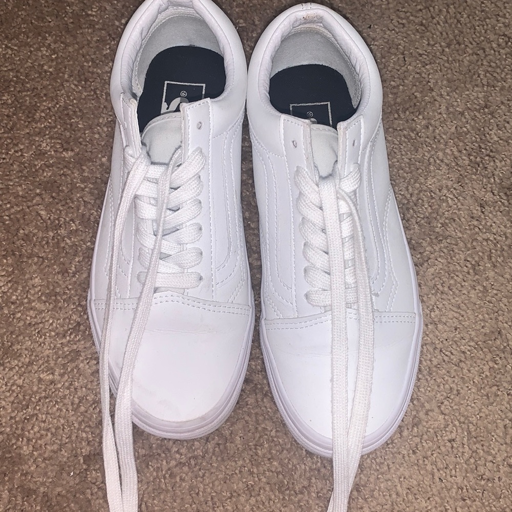 Vans 6.5 white shoes